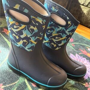 Kids Waterproof Boots with Blue and Yellow Pattern